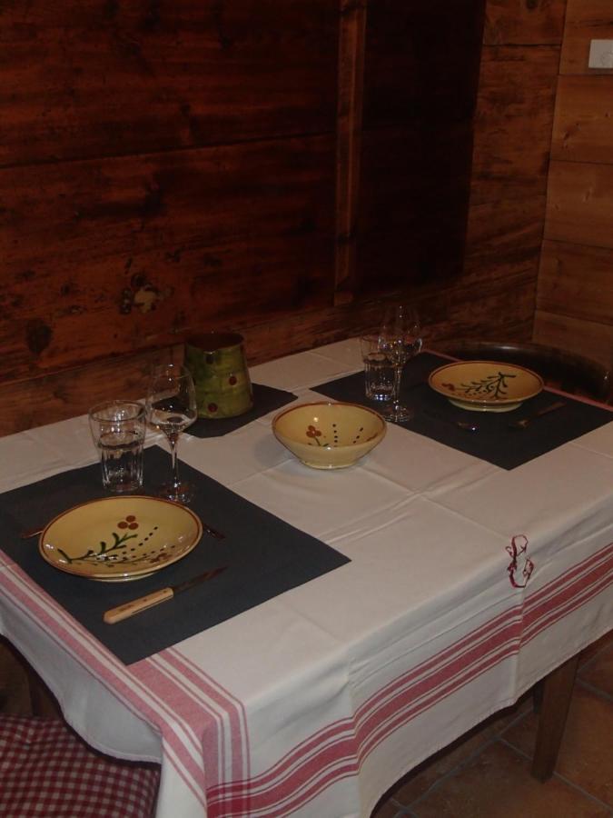 Bed and Breakfast Le Grenier Saint-Paul-en-Chablais Exterior foto